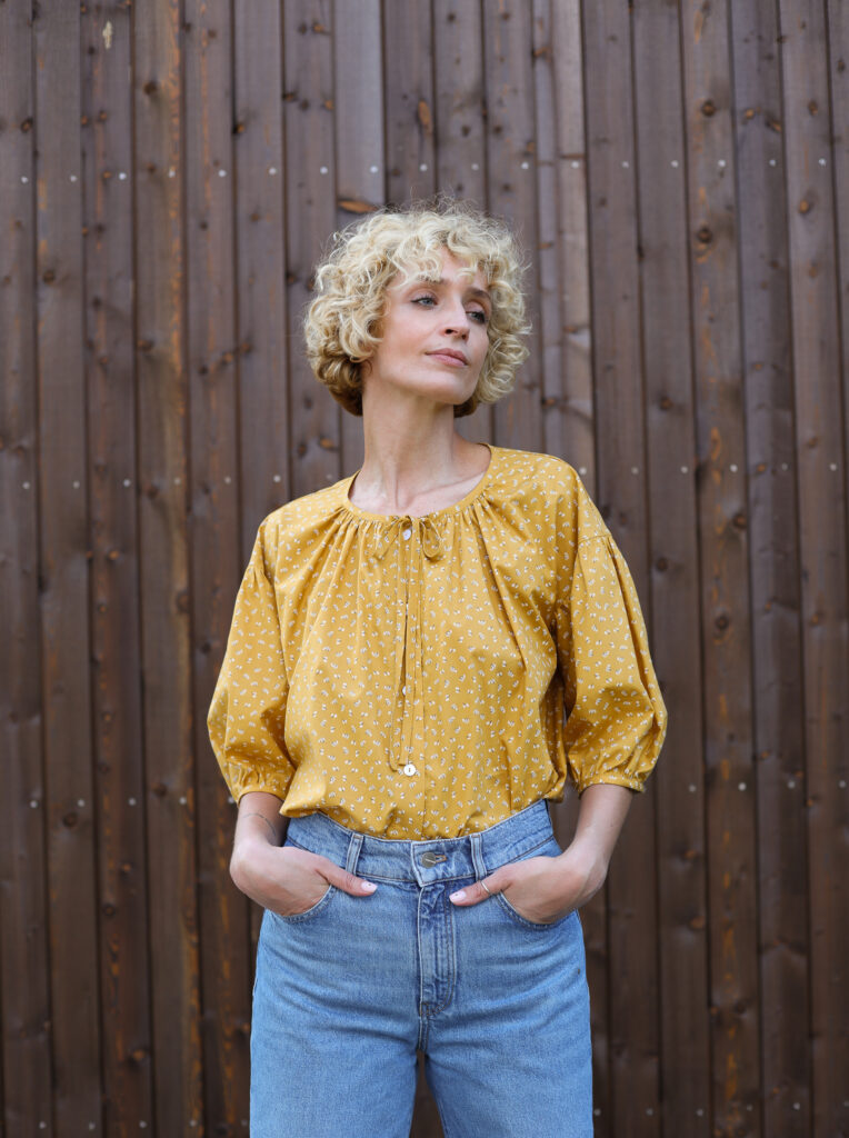Puffy sleeves blouse in floral organic cotton LIU - Image 5