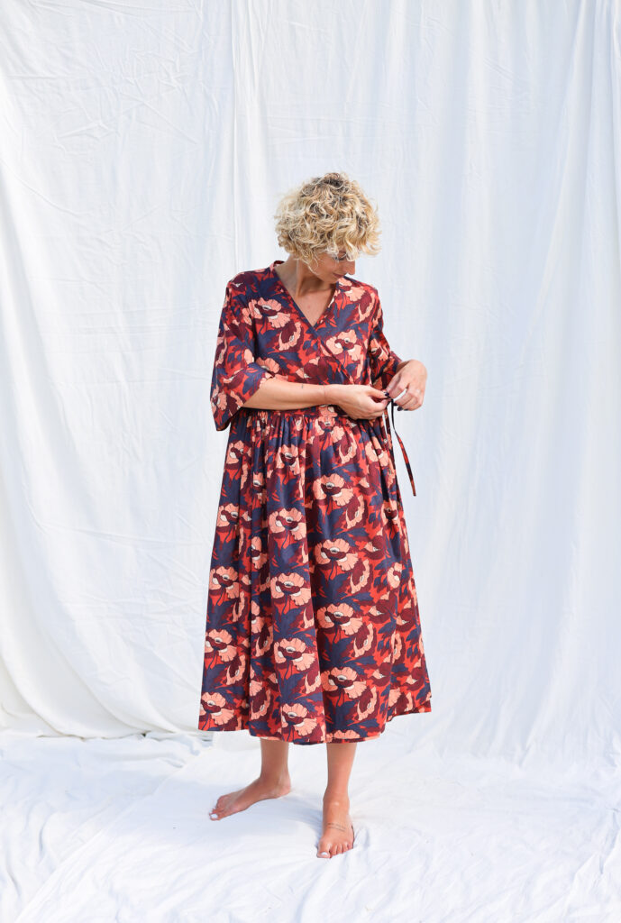 Loose floral wrap dress BUTTERFIELD POPPY - Image 2