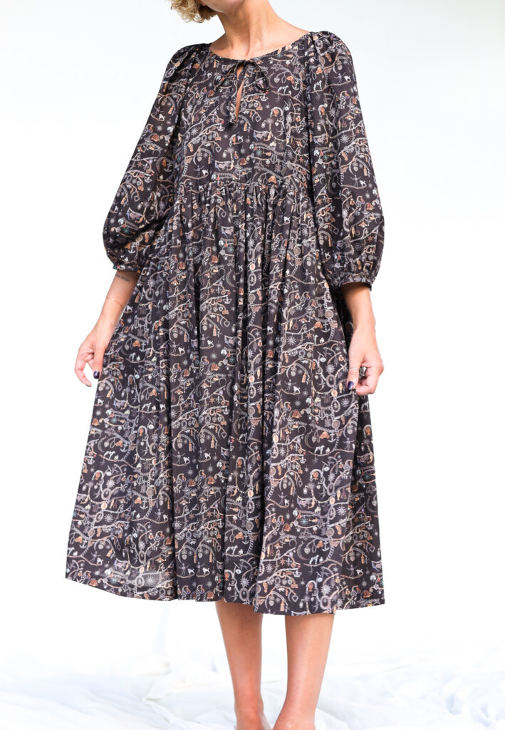 Reversible oversized vintage chain print dress FOREVER HEIRLOOM - Image 7