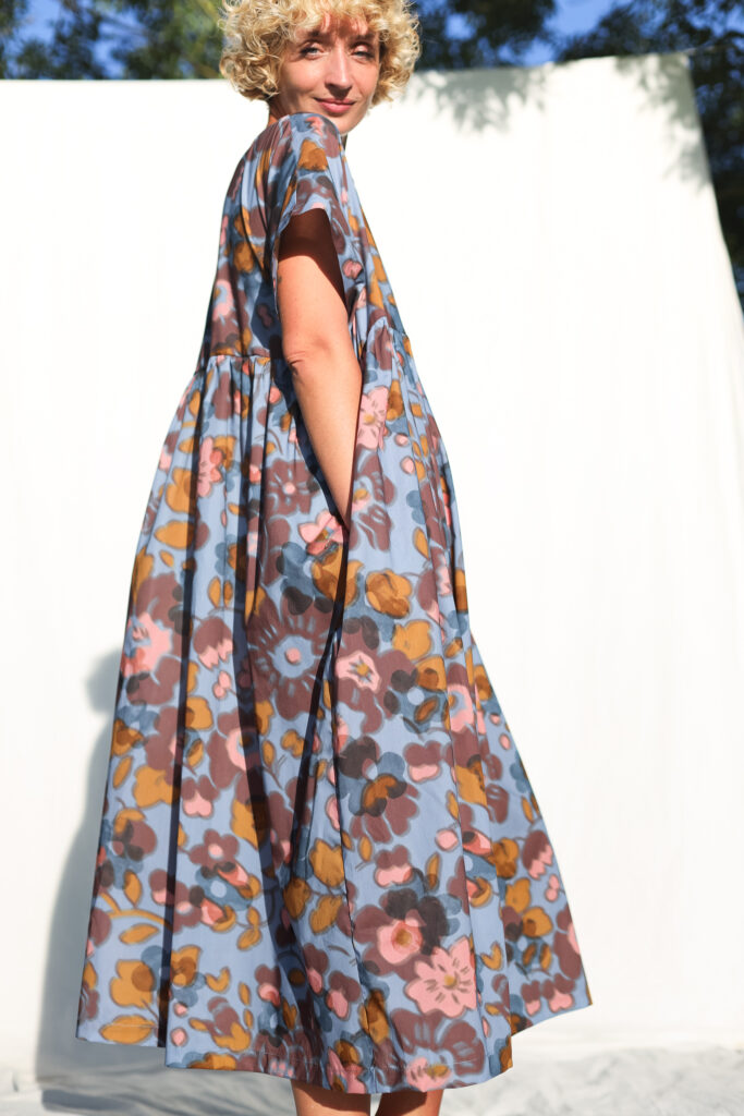 Oversized silky cotton floral print dress SILVINA - Image 2
