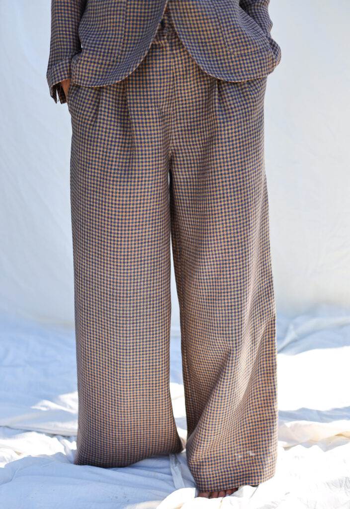 Elegant gingham linen two pieces suit - Image 2
