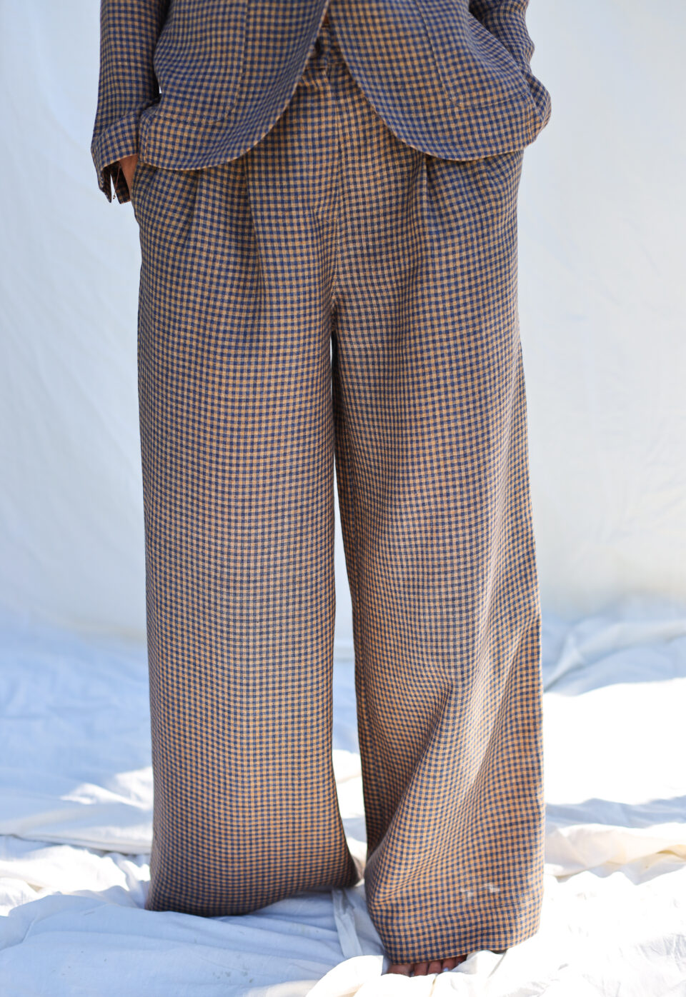Elegant gingham linen two pieces suit - Image 2