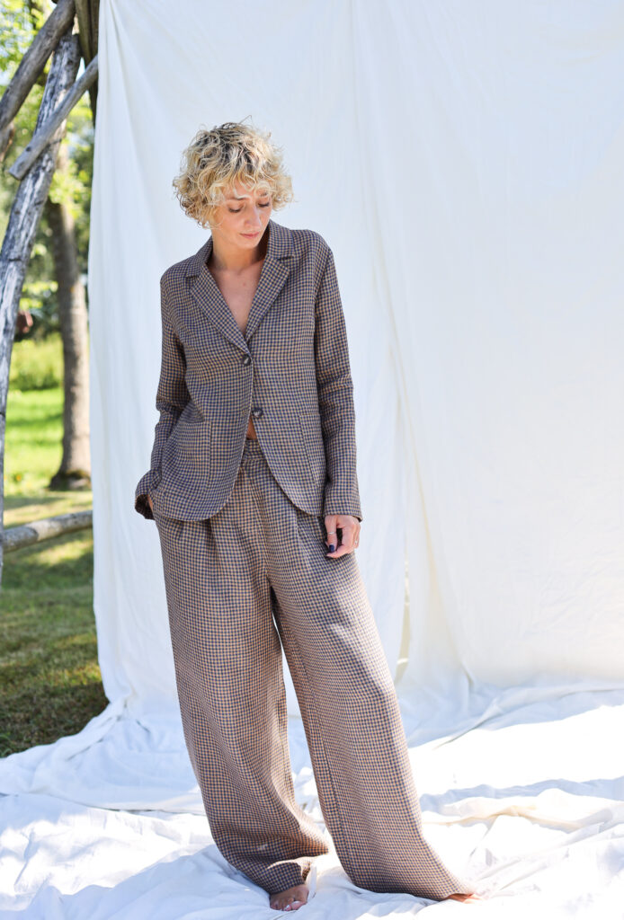 Elegant gingham linen two pieces suit - Image 3