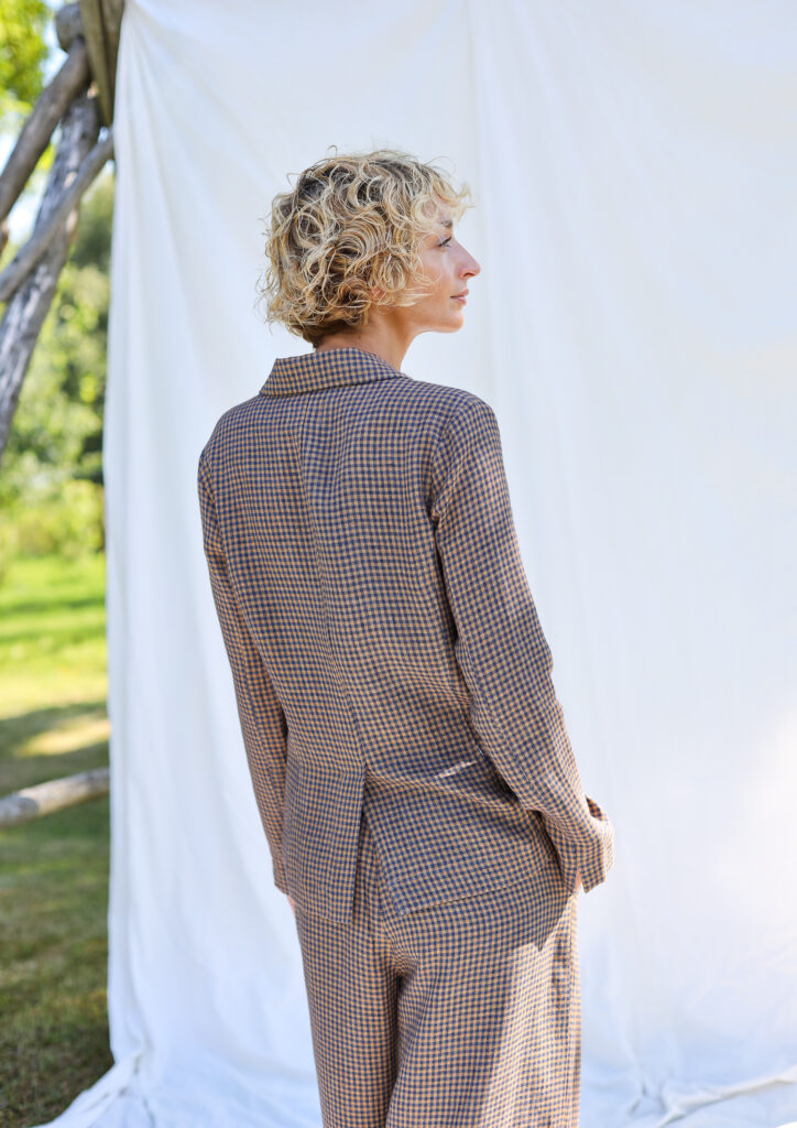 Elegant gingham linen two pieces suit - Image 4