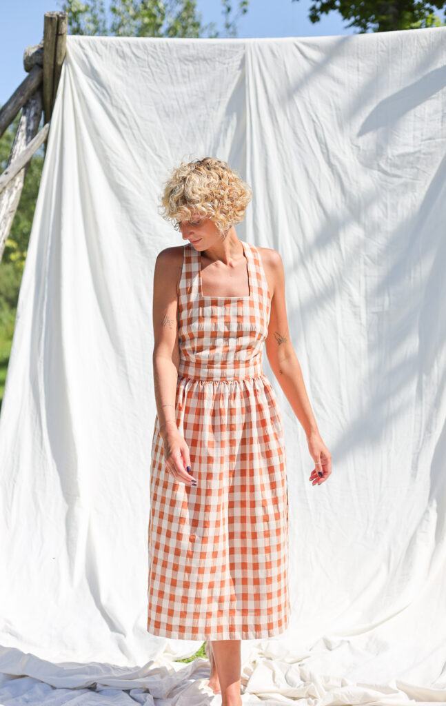 Seersucker checks apron dress - Image 5