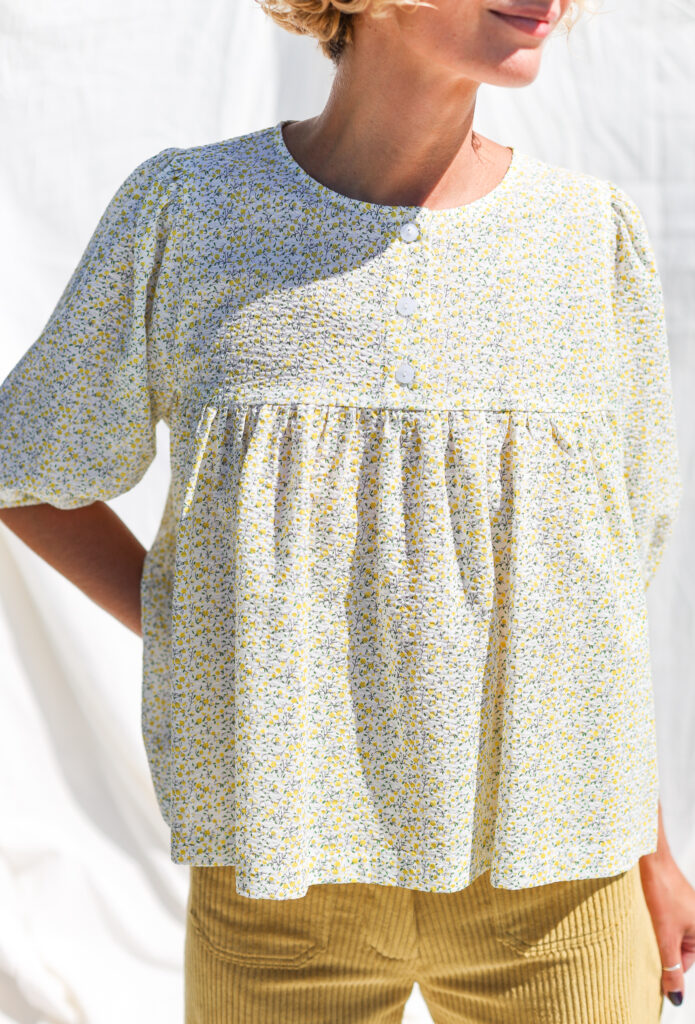 Floral seersucker cotton blouse | Tops | Sustainable clothing | OffOn clothing