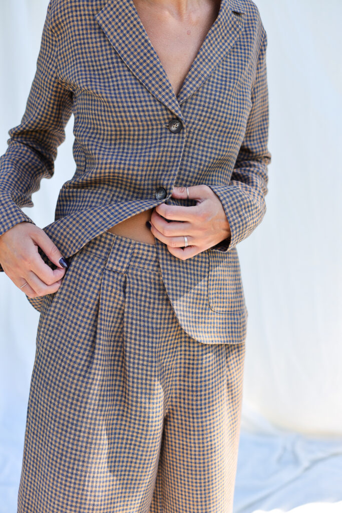 Pleated gingham linen palazzo trousers - Image 3