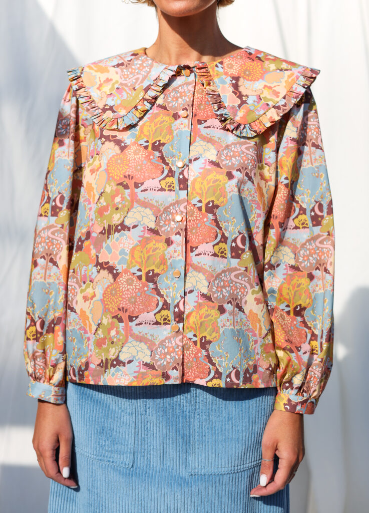 Long sleeve puritan collar blouse LUCIA - Image 5