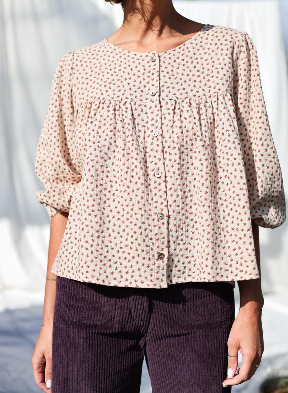 Puff sleeve blouse in double gauze floral cotton - Image 3