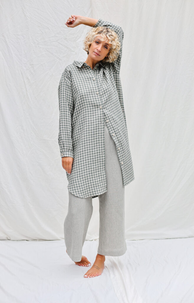 Oversized gingham linen shirtdress | Dress | Sustainable clothing | OffOn clothing