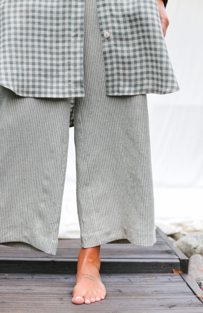 Wide leg striped linen culottes - Image 4
