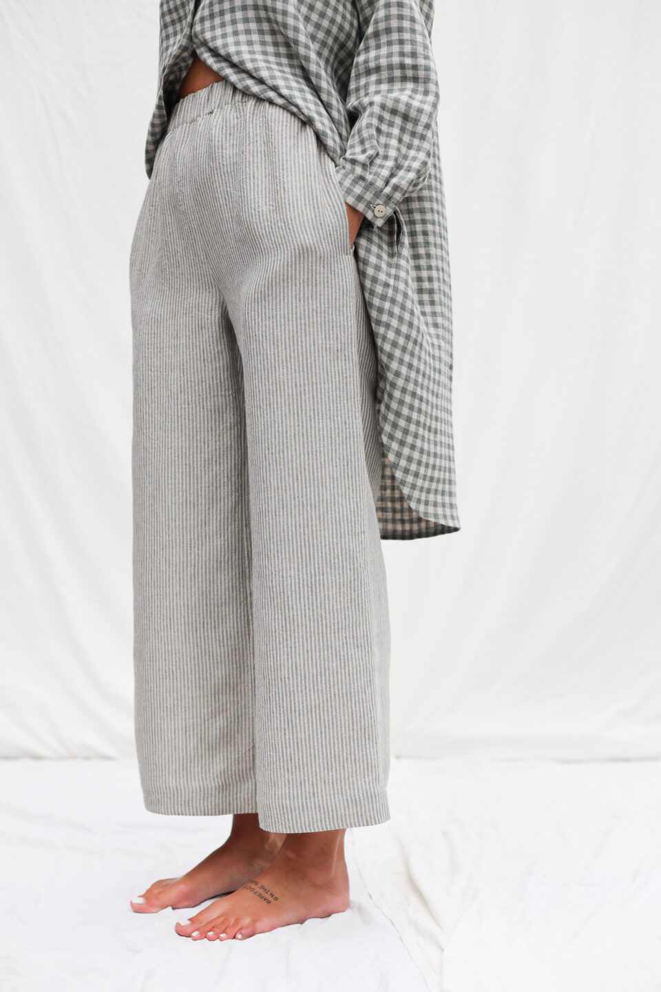 Wide leg striped linen culottes - Image 5