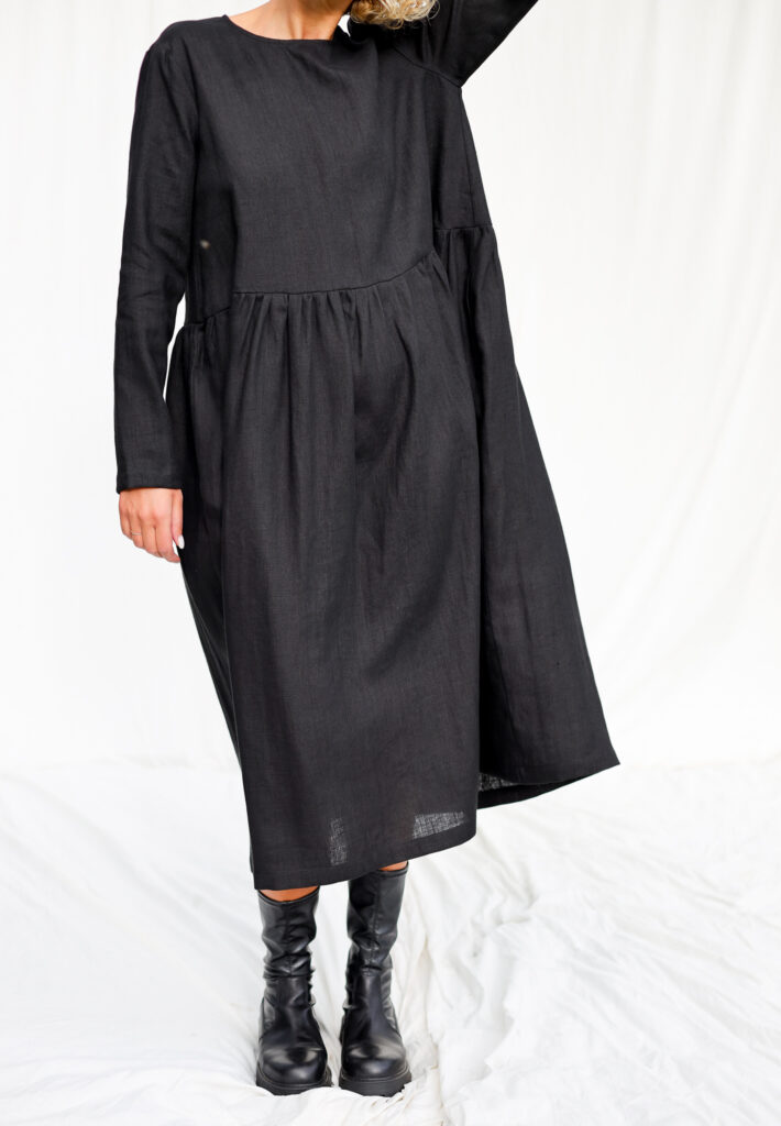 Black linen loose fit smock dress MILANA - Image 3