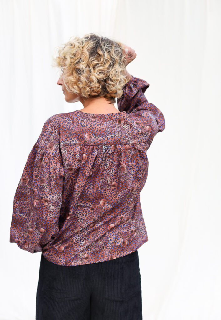 Animal print silky cotton blouse STELLA - Image 2