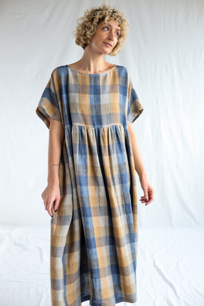 Linen oversize dress in checks SILVINA - Image 4