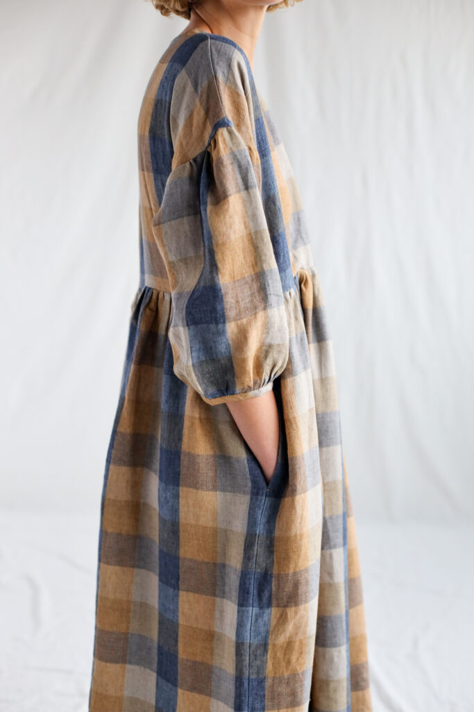 Linen V-neck dropped shoulders dress in blue multi checks - Image 2