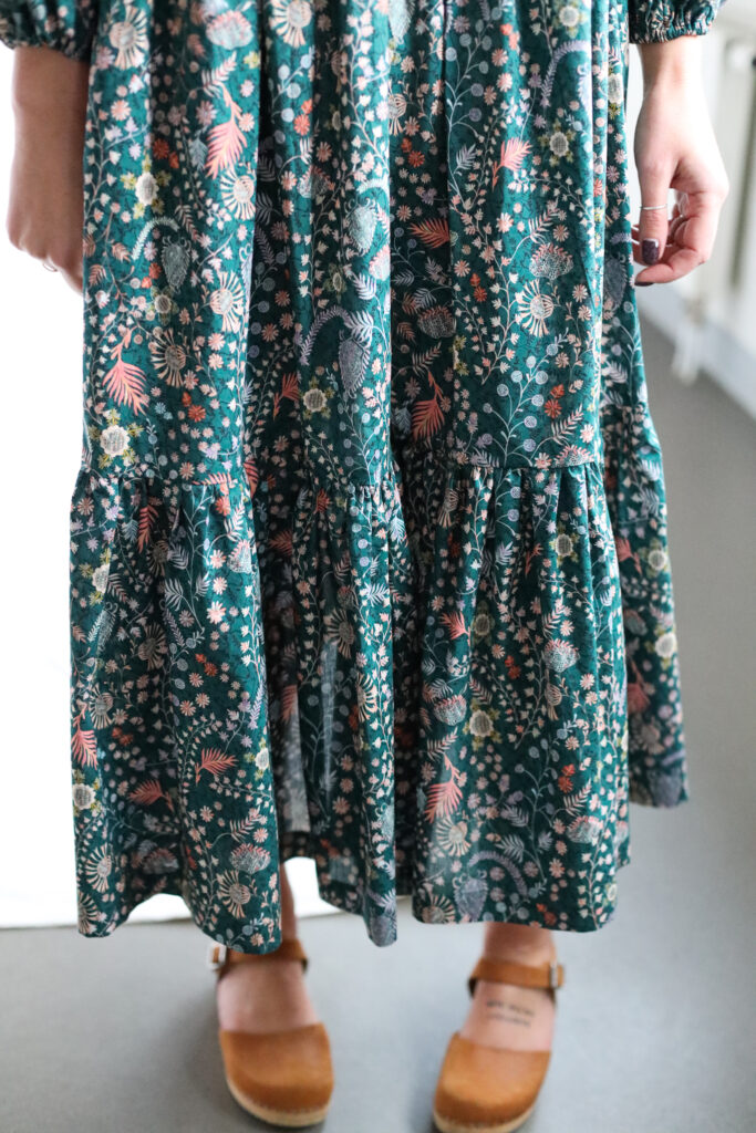 Flowy overlapped V-neck boho dress CROCHET MEADOW - Image 6