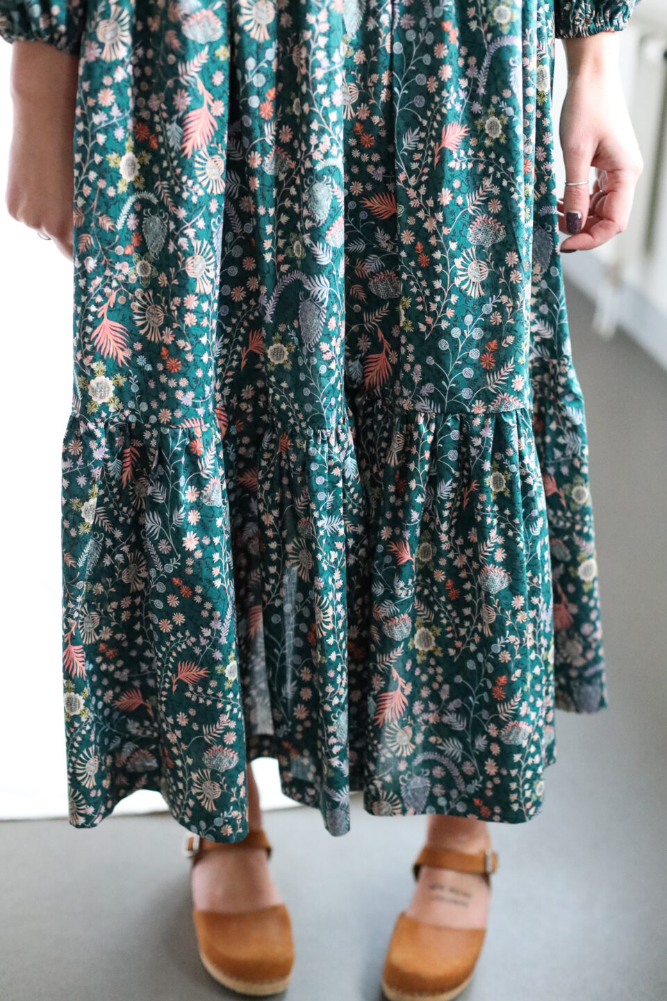 Flowy overlapped V-neck boho dress CROCHET MEADOW - Image 6