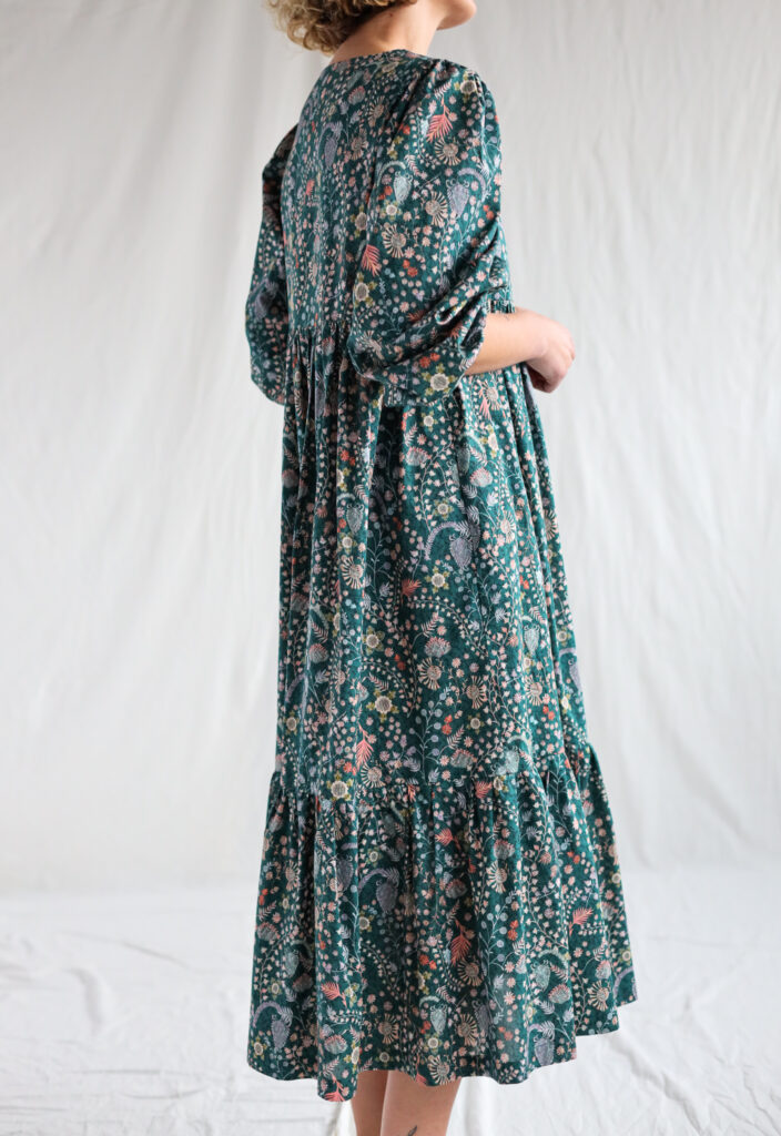 Flowy overlapped V-neck boho dress CROCHET MEADOW - Image 5