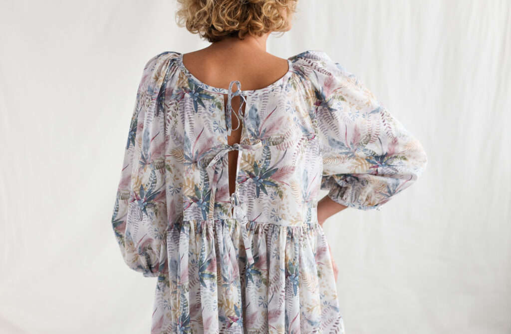 Oversized reversible floral print dress ADEOYE | Dress | Sustainable clothing | OffOn clothing